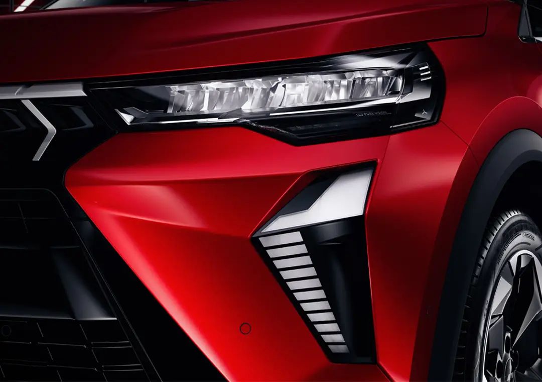 Nové Mitsubishi ASX - přední LED světlomety